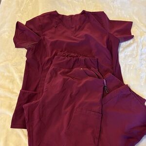 Cherokee Wine Scrub Set